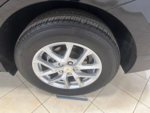 Used 2024 Chevrolet Equinox LT AWD/4WD image 22