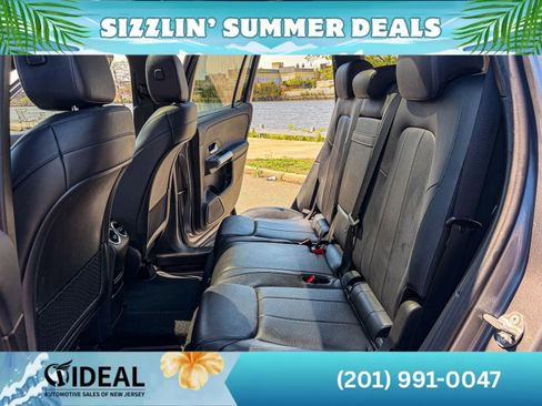 Used 2020 Mercedes-Benz GLB 250 4MATIC image 21