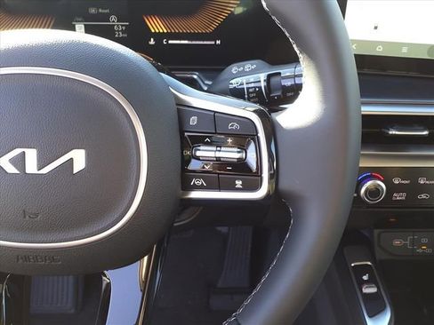 New 2025 Kia Sorento S AWD/4WD image 12