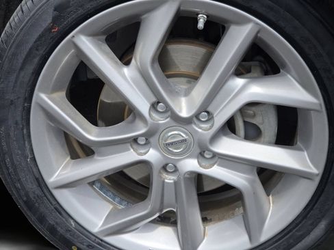 Used 2013 Nissan Sentra SR w/ Premium Pkg FWD image 14