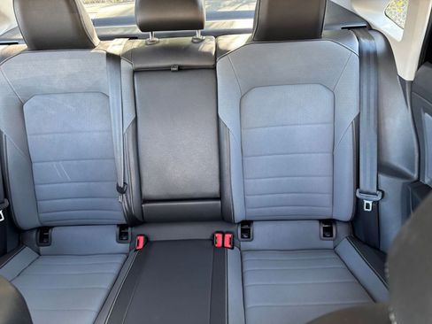 Used 2025 Volkswagen Jetta SE image 37