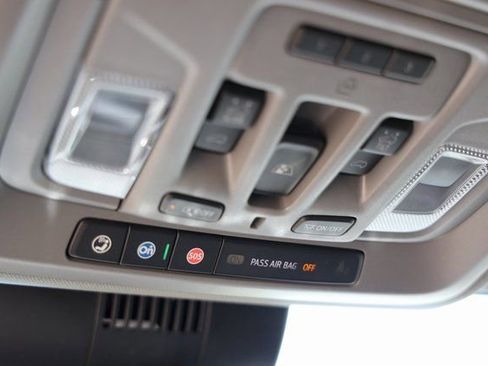 New 2026 GMC Sierra 1500 SLT image 24