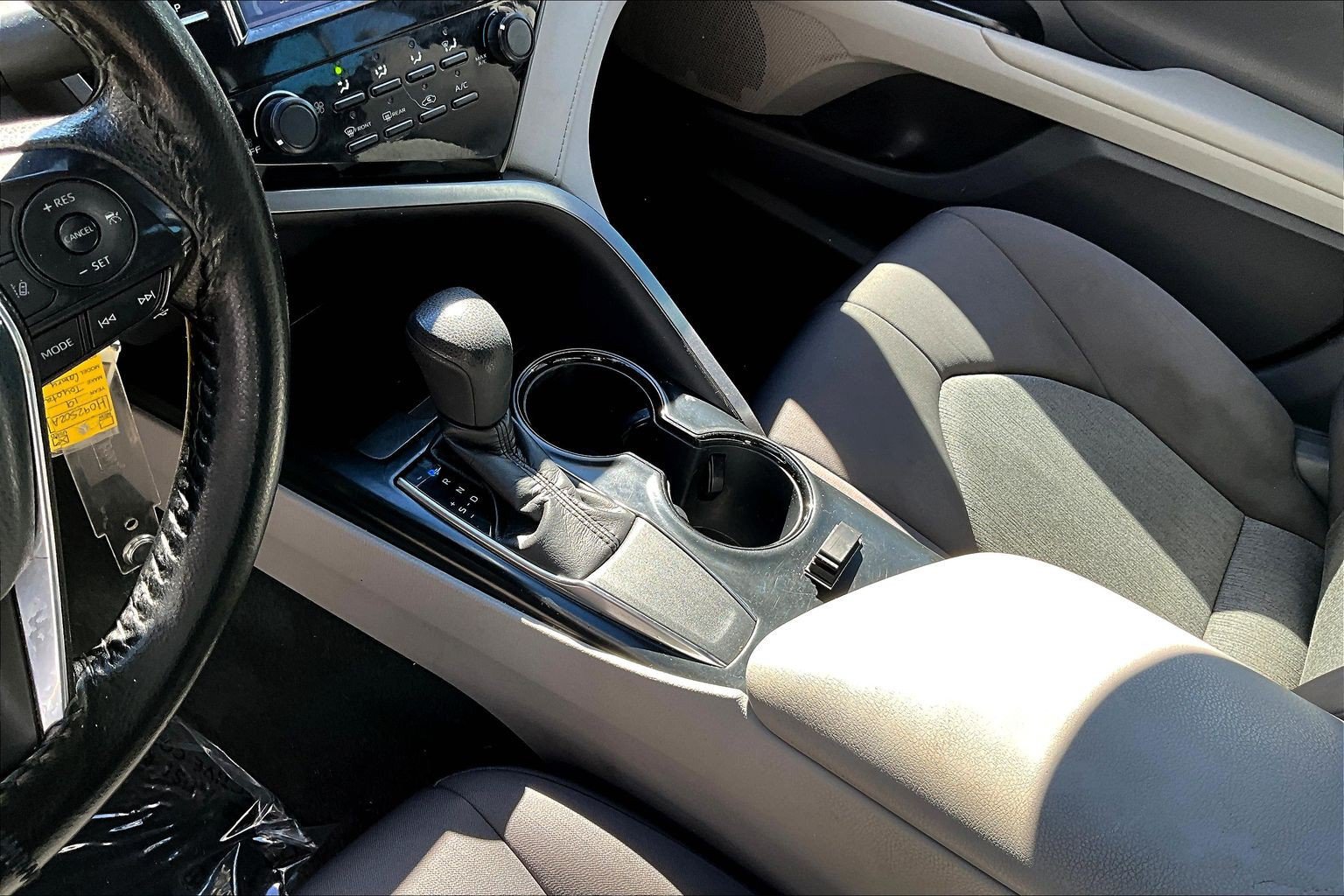 Used 2019 Toyota Camry LE FWD image 13