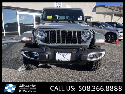 New 2025 Jeep Gladiator Sport image 8