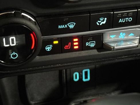 Used 2023 Ford Bronco Badlands AWD/4WD image 5