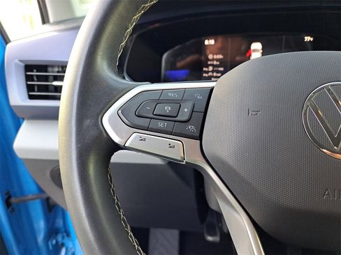 Used 2023 Volkswagen Taos SE image 19