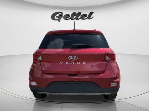 Used 2024 Hyundai Venue SEL FWD image 6