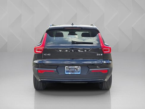 Certified 2023 Volvo XC40 B5 Plus w/ Protection Package Premier AWD/4WD image 7