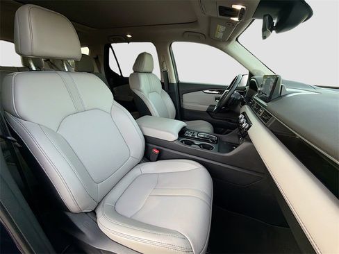 Used 2024 Honda Pilot Touring image 31