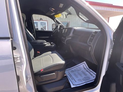 Used 2024 RAM 3500 Tradesman w/ Chrome Appearance Group AWD/4WD image 12