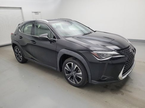 Used 2022 Lexus UX 200 w/ Accessory Package (Z2) FWD image 11