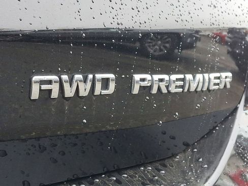 Used 2023 Chevrolet Equinox Premier image 31