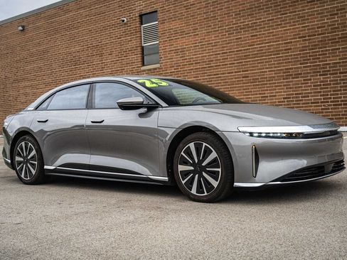 Used 2025 Lucid Air Touring AWD/4WD image 10