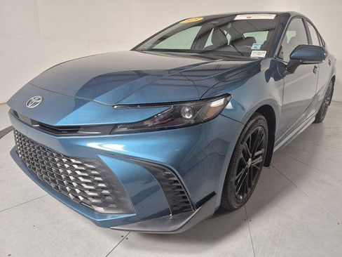 Certified 2025 Toyota Camry SE AWD/4WD image 1
