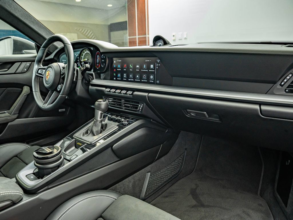 Certified 2022 Porsche 911 GT3 RWD image 54
