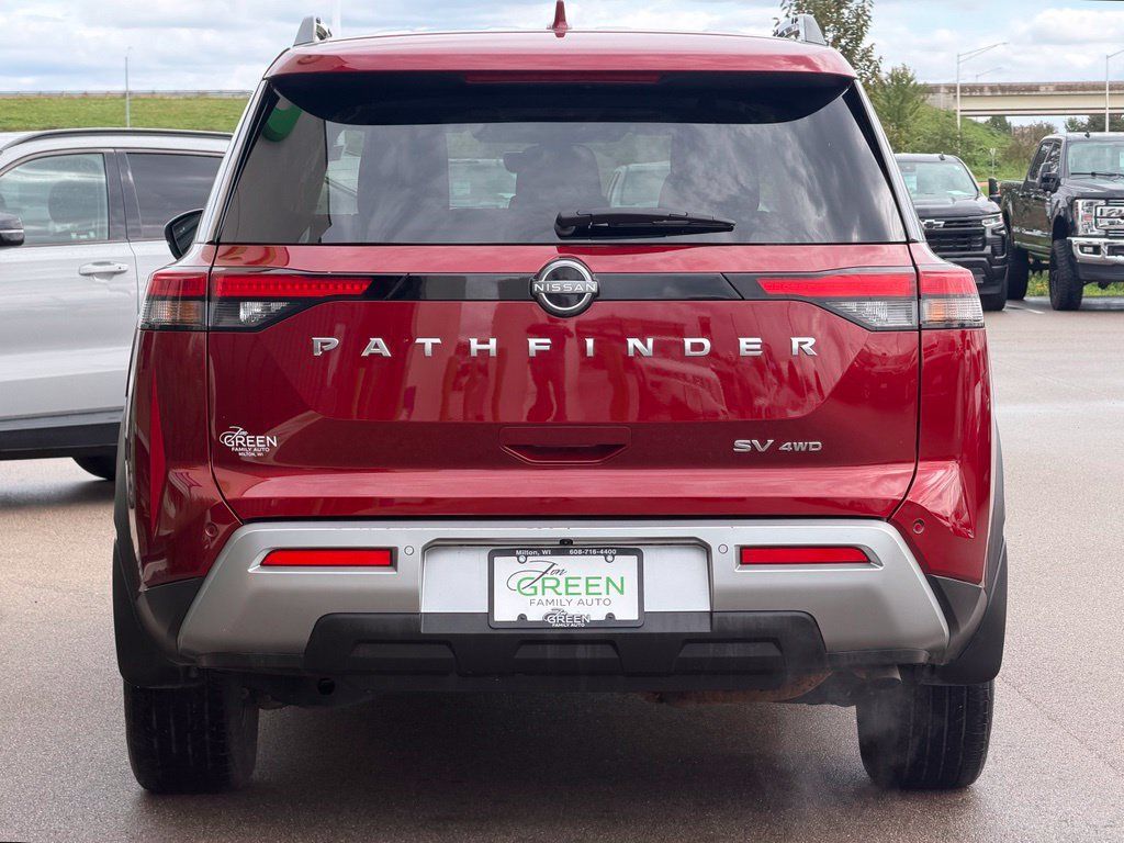 Used 2024 Nissan Pathfinder SV AWD/4WD image 8