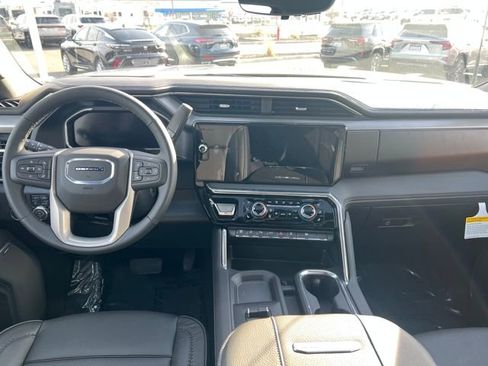 New 2026 GMC Sierra 3500 Denali w/ Denali Reserve Package image 9