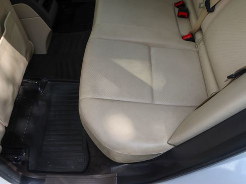 Used 2013 Mercedes-Benz GLK 350 2WD image 18