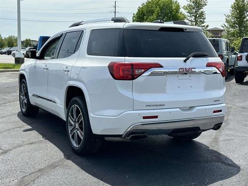 Used 2018 GMC Acadia Denali AWD/4WD image 5