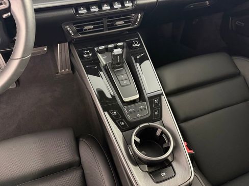 Certified 2025 Porsche 911 Carrera RWD image 20