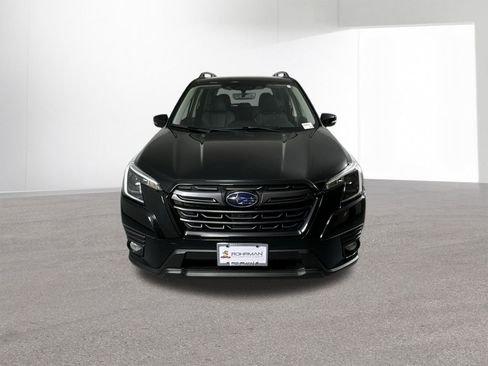 Used 2023 Subaru Forester Limited image 25