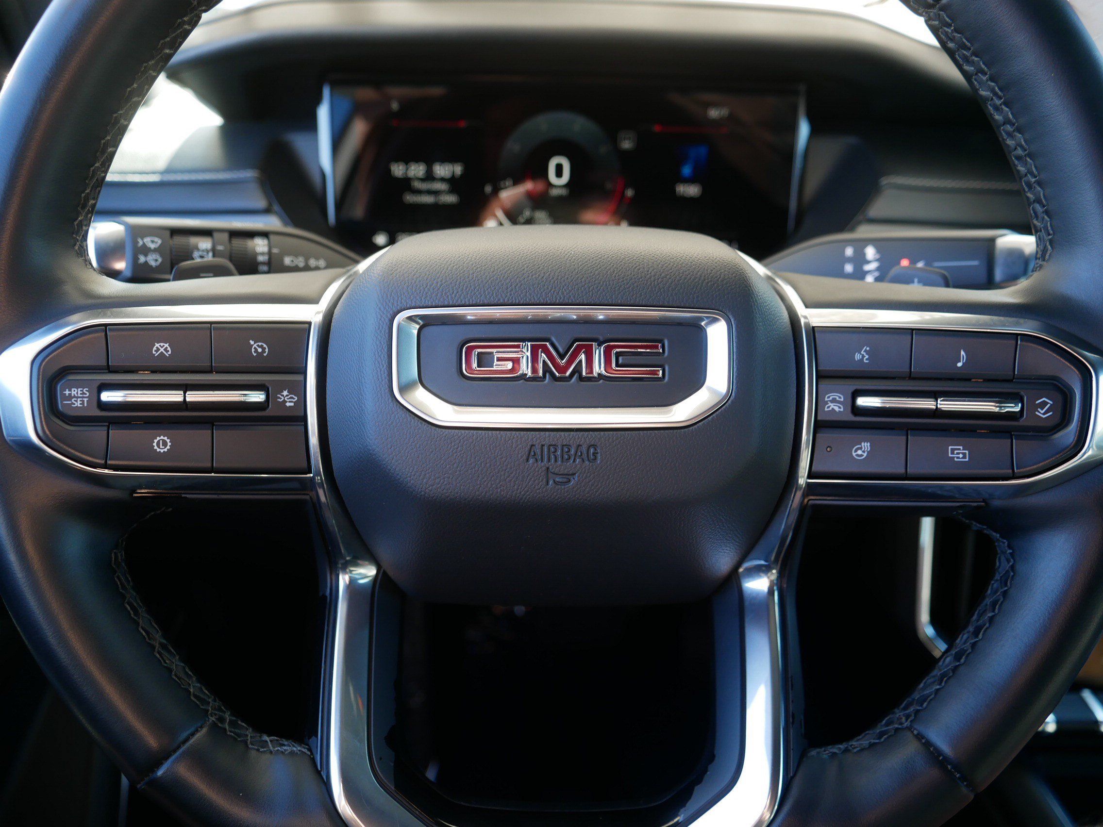 Used 2024 GMC Acadia Elevation AWD/4WD image 25