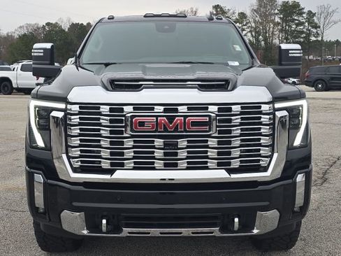 Used 2025 GMC Sierra 2500 Denali w/ Technology Package image 8