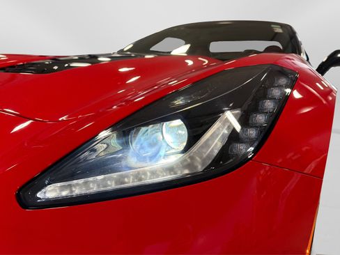 Used 2019 Chevrolet Corvette Stingray Convertible RWD image 20