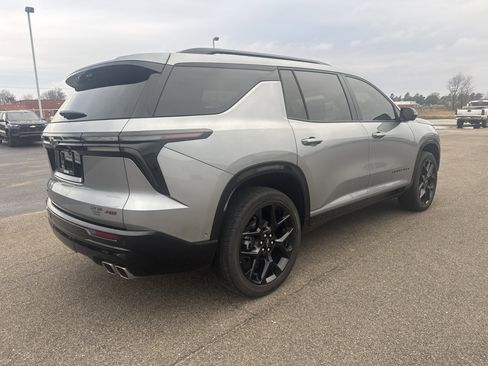 Used 2024 Chevrolet Traverse RS w/ LPO, Floor Liner Package image 5