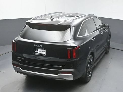 Used 2025 Kia Sorento S FWD image 46
