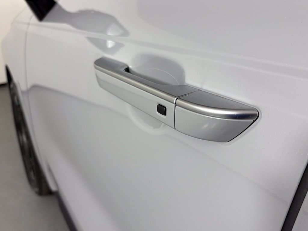 New 2026 Kia Carnival EX FWD image 12