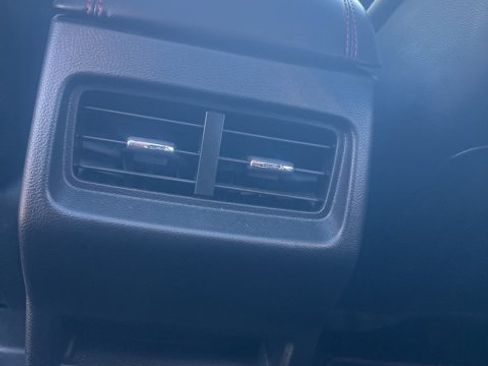 Used 2024 Ford Edge ST-Line image 11