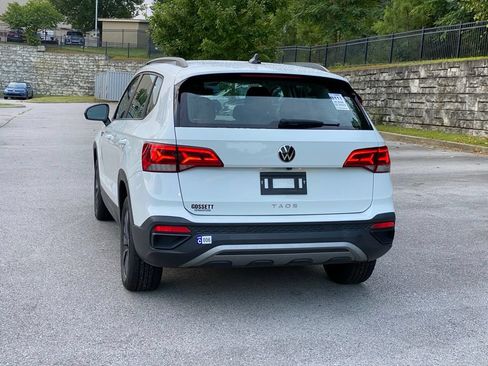 Used 2022 Volkswagen Taos S w/ IQ Drive S Package FWD image 5
