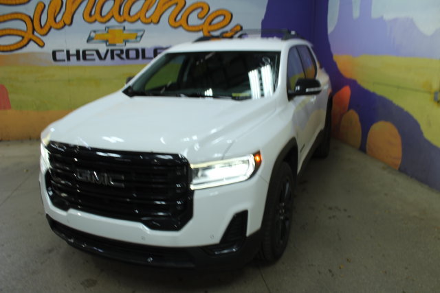 Used 2023 GMC Acadia SLE w/ Infotainment Package AWD/4WD image 4