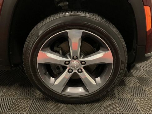 Used 2021 Jeep Grand Cherokee L Limited image 21