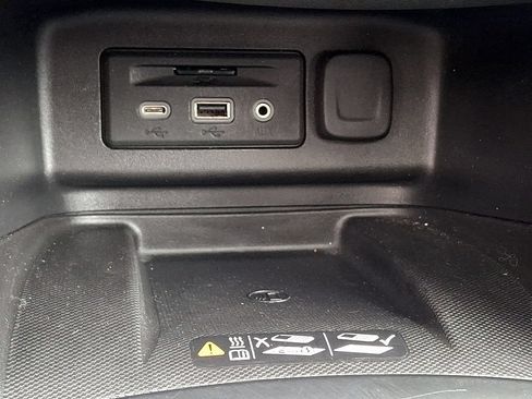 Used 2020 Chevrolet Equinox Premier AWD/4WD image 28