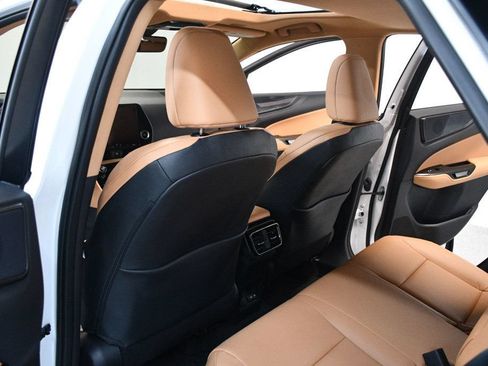 Used 2025 Lexus NX 250 FWD w/ Towing Package (2000 Lbs) image 28
