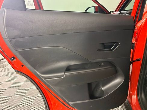 Used 2025 Hyundai Kona SEL image 22