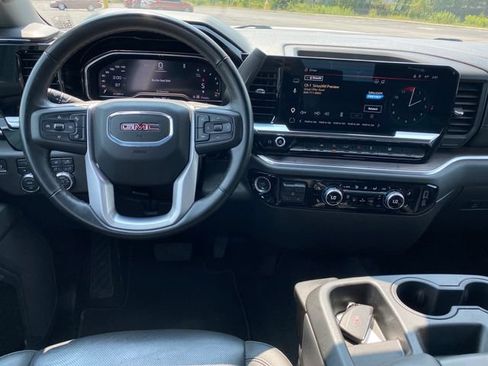 Certified 2025 GMC Sierra 1500 SLT AWD/4WD image 7