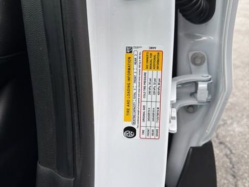 Used 2025 Chevrolet Trax RS w/ Driver Confidence Package image 28