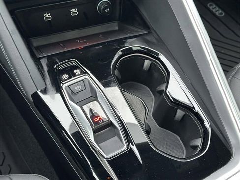 Certified 2025 Audi Q5 Premium w/ Convenience Package image 31