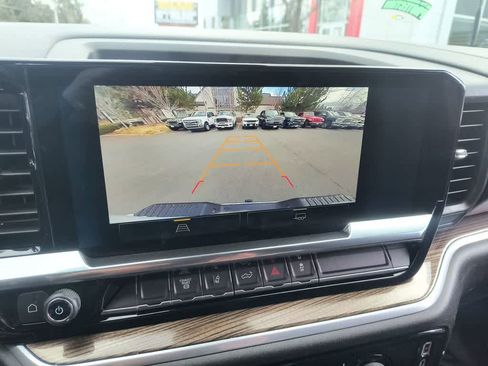 Used 2024 Chevrolet Silverado 2500 LT image 17