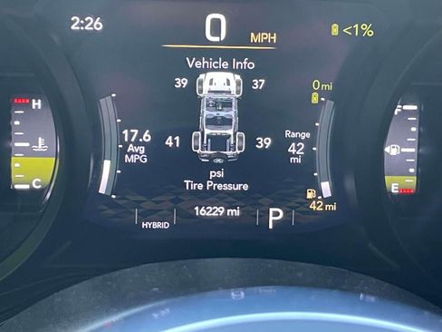 Used 2024 Jeep Wrangler Unlimited Sahara w/ Technology Group AWD/4WD image 26