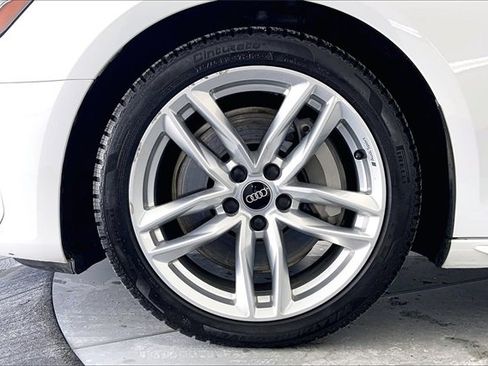Certified 2022 Audi A4 2.0T Premium Plus image 9