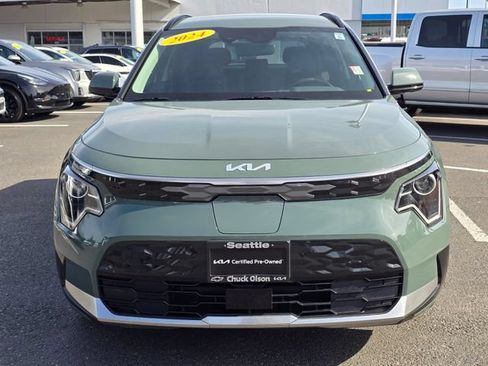 Certified 2024 Kia Niro Wind w/ Wind Preserve Package FWD image 9