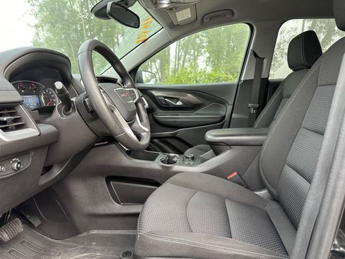 Used 2024 GMC Terrain SLE w/ Driver Convenience Package AWD/4WD image 16