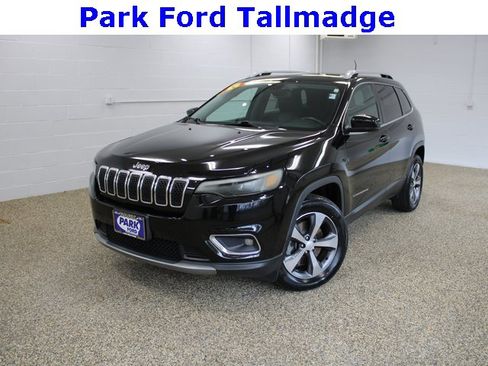 Used 2019 Jeep Cherokee Limited image 10