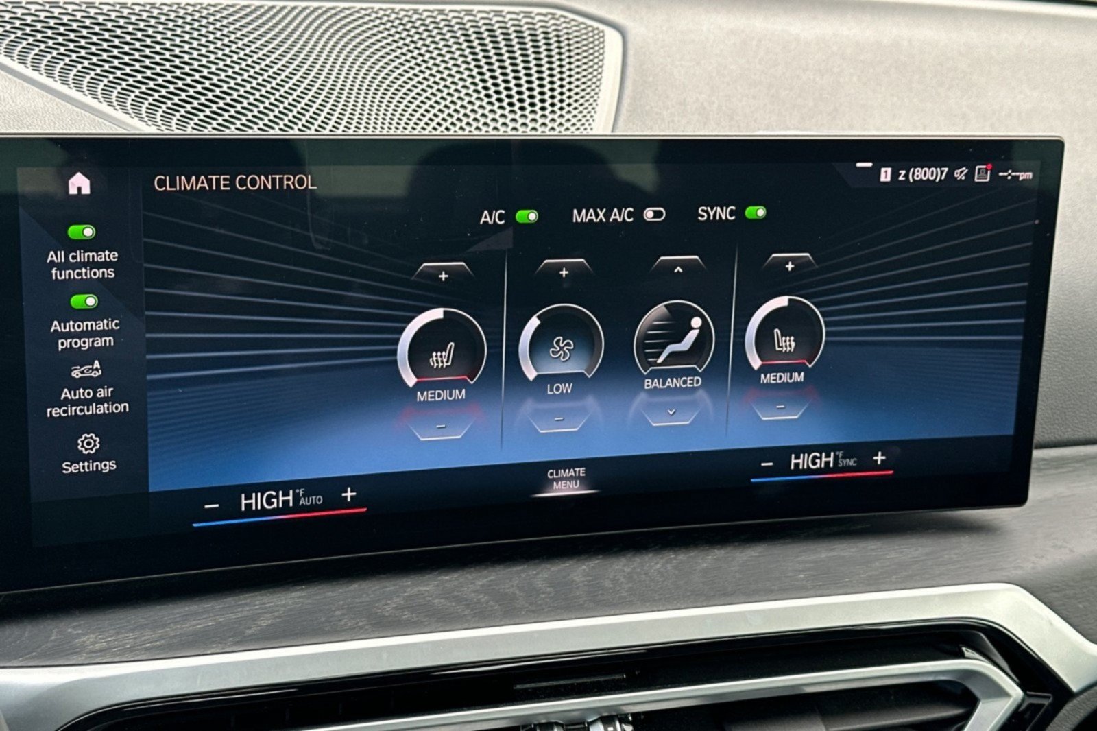 Used 2024 BMW 330i Sedan w/ M Sport Package RWD image 18