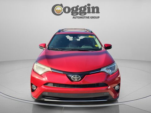 Used 2017 Toyota RAV4 XLE FWD image 7
