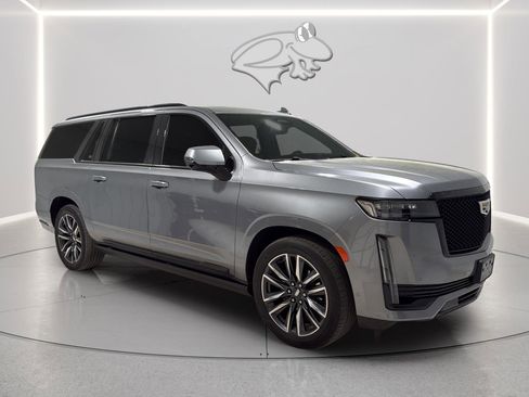 Used 2021 Cadillac Escalade ESV Sport w/ Driver Assist Tech Package image 7